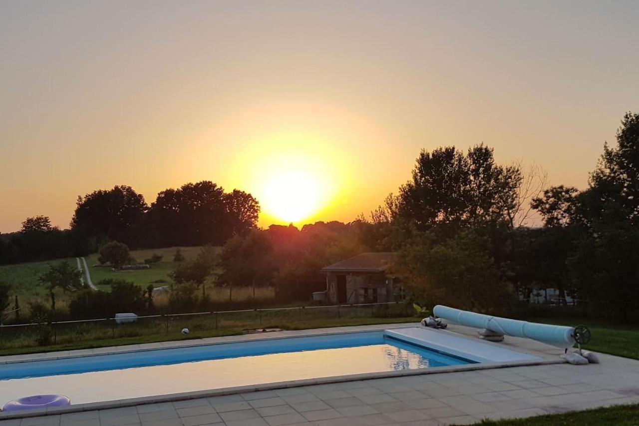 Chez Papi A Lascaux Montignac-Lascaux Esterno foto